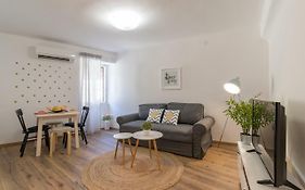 Central New Apartment Nonna Mara
